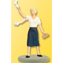 HO Woman waving with movable arm